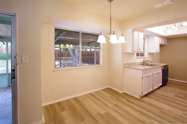 9801 Ochiltree DR, Austin, TX 78753