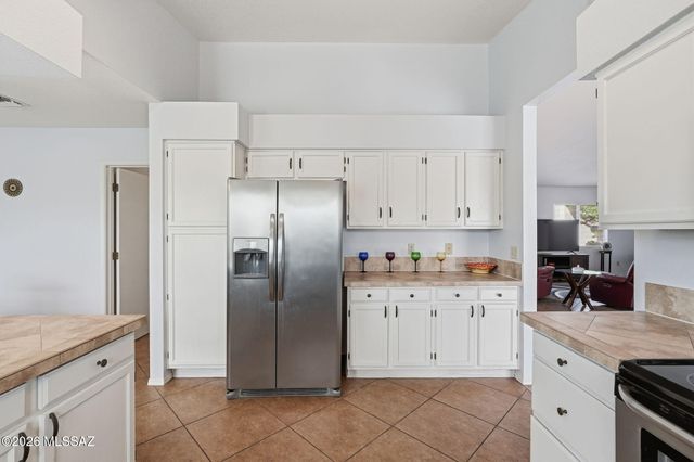 1750 W Círculo De La Pinata, Green Valley, AZ 85622