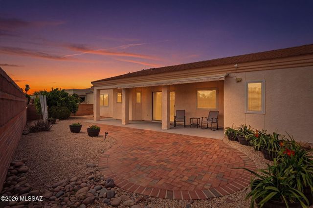 1750 W Círculo De La Pinata, Green Valley, AZ 85622