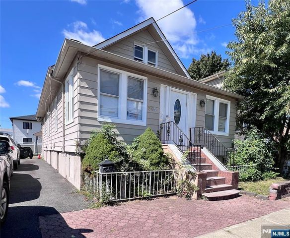 395 Taylor Avenue, Hackensack, NJ 07601