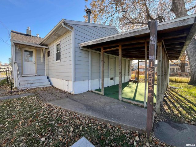 613 W 9TH Avenue, Milan, IL 61264