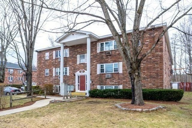 39 Berlin St 315, Clinton, MA 01510