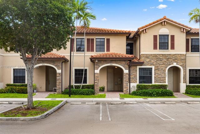 9380 W 33rd Ln, Hialeah, FL 33018