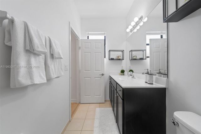 9380 W 33rd Ln, Hialeah, FL 33018