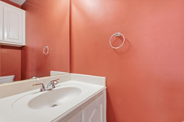 1052 E Seminole Trail, Carrollton, TX 75007