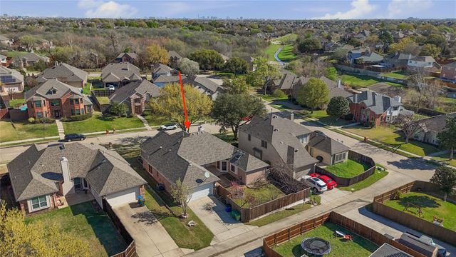1052 E Seminole Trail, Carrollton, TX 75007