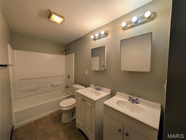 3743 Wisconsin Avenue, St Louis, MO 63118