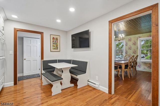 688 Greenbrook Rd, North Plainfield Boro, NJ 07063