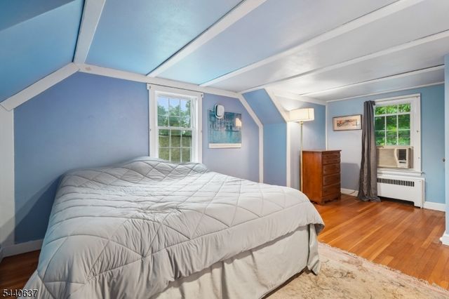 688 Greenbrook Rd, North Plainfield Boro, NJ 07063