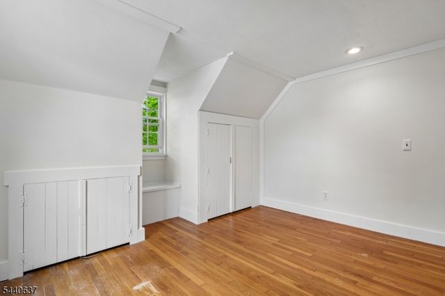 688 Greenbrook Rd, North Plainfield Boro, NJ 07063