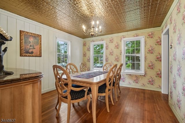 688 Greenbrook Rd, North Plainfield Boro, NJ 07063