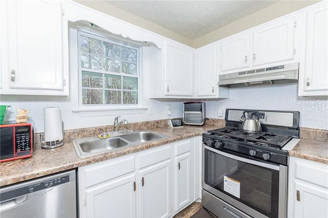 2641 Short Trail, Lithia Springs, GA 30122