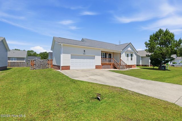 304 Pine Ridge Lane, Holly Ridge, NC 28445