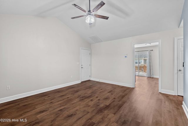 304 Pine Ridge Lane, Holly Ridge, NC 28445