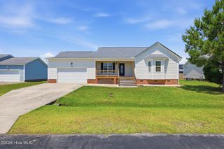 304 Pine Ridge Lane, Holly Ridge, NC 28445