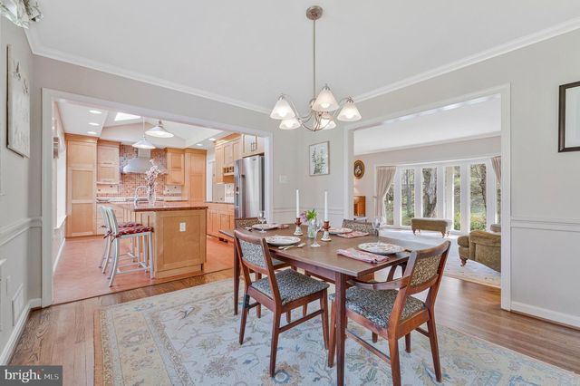1438 BROOKHAVEN DR, Mclean, VA 22101