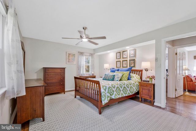 1438 BROOKHAVEN DR, Mclean, VA 22101