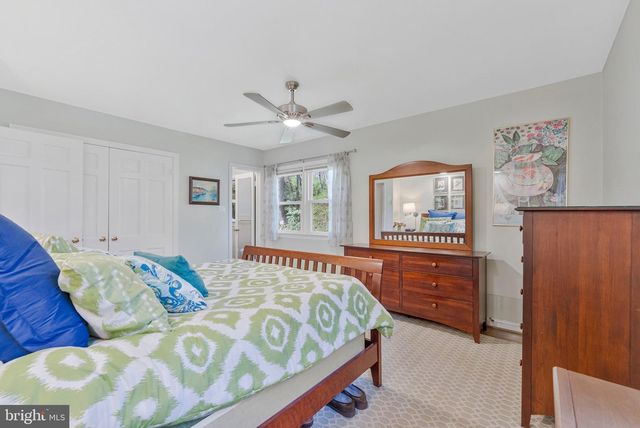 1438 BROOKHAVEN DR, Mclean, VA 22101