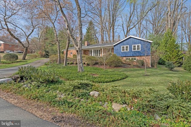 1438 BROOKHAVEN DR, Mclean, VA 22101