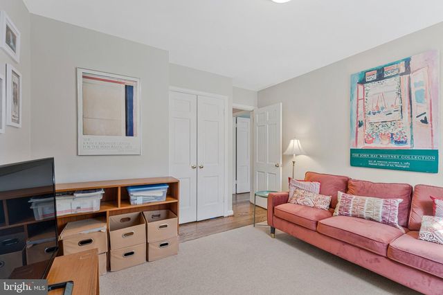 1438 BROOKHAVEN DR, Mclean, VA 22101