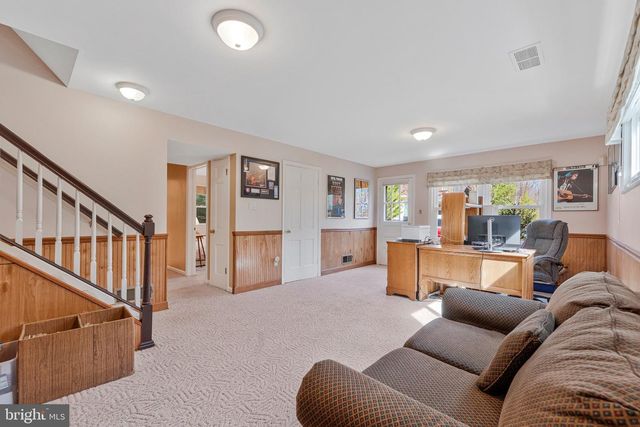 1438 BROOKHAVEN DR, Mclean, VA 22101