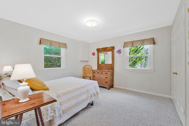 1438 BROOKHAVEN DR, Mclean, VA 22101