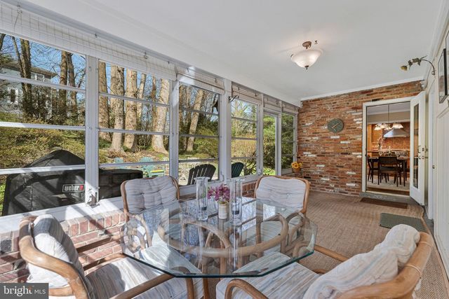 1438 BROOKHAVEN DR, Mclean, VA 22101
