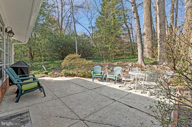 1438 BROOKHAVEN DR, Mclean, VA 22101