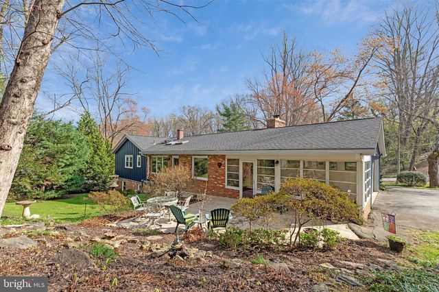 1438 BROOKHAVEN DR, Mclean, VA 22101