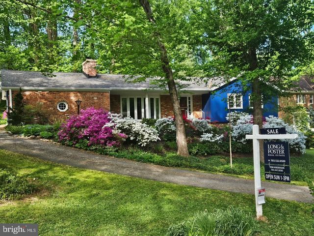 1438 BROOKHAVEN DR, Mclean, VA 22101