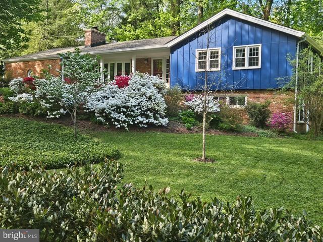 1438 BROOKHAVEN DR, Mclean, VA 22101