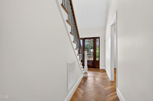 911 Canterbury Road, Raleigh, NC 27607