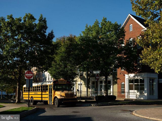 1139 ALDEN LN, Mount Joy, PA 17552