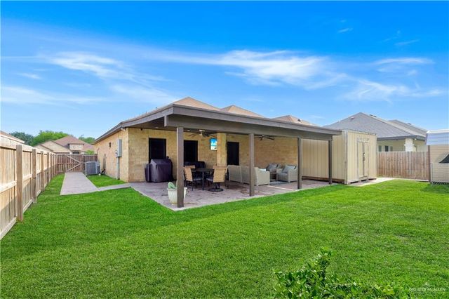 306 Los Laureles Drive, San Juan, TX 78589