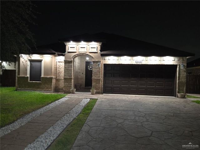 306 Los Laureles Drive, San Juan, TX 78589