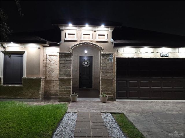 306 Los Laureles Drive, San Juan, TX 78589