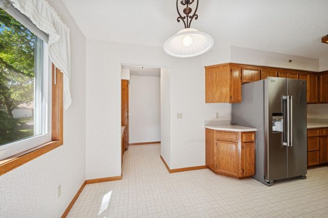 2639 Lake Court Circle 81, Mounds View, MN 55112