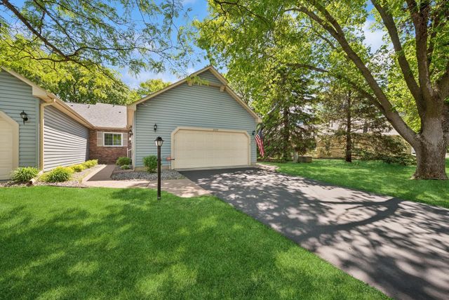 2639 Lake Court Circle 81, Mounds View, MN 55112