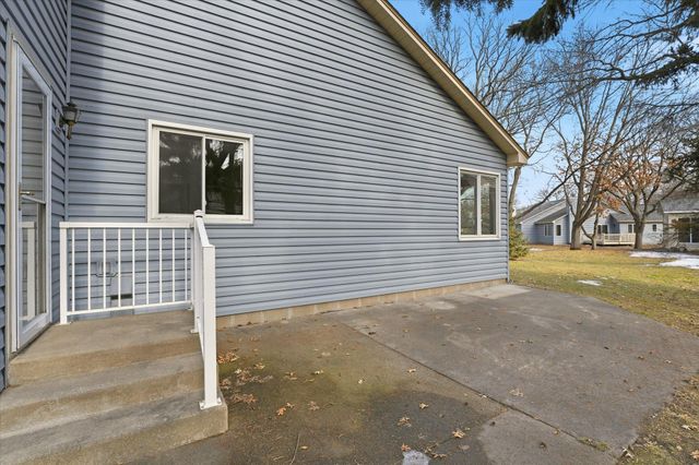 2639 Lake Court Circle 81, Mounds View, MN 55112