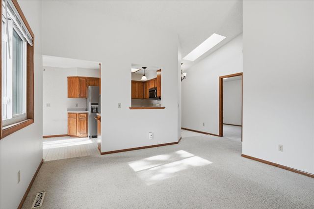 2639 Lake Court Circle 81, Mounds View, MN 55112