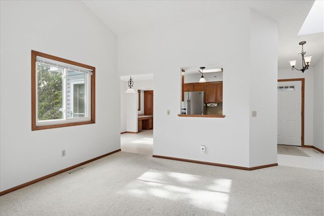 2639 Lake Court Circle 81, Mounds View, MN 55112