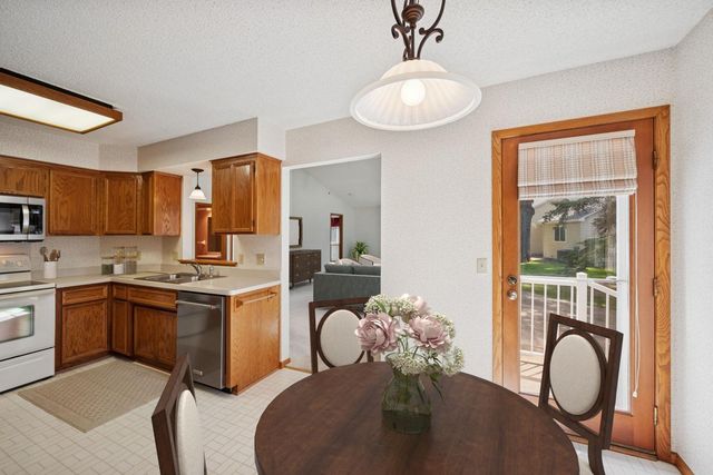 2639 Lake Court Circle 81, Mounds View, MN 55112