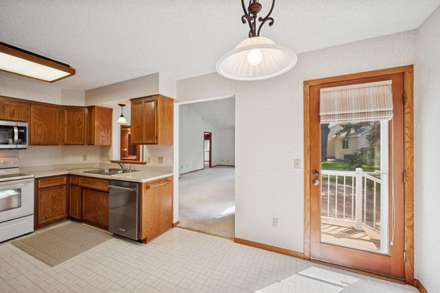 2639 Lake Court Circle 81, Mounds View, MN 55112