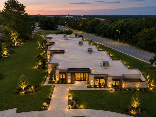 105 Memorial Drive, Denison, TX 75020