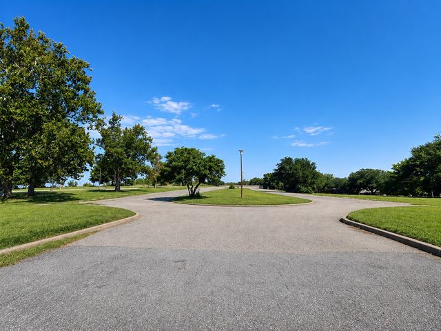 105 Memorial Drive, Denison, TX 75020