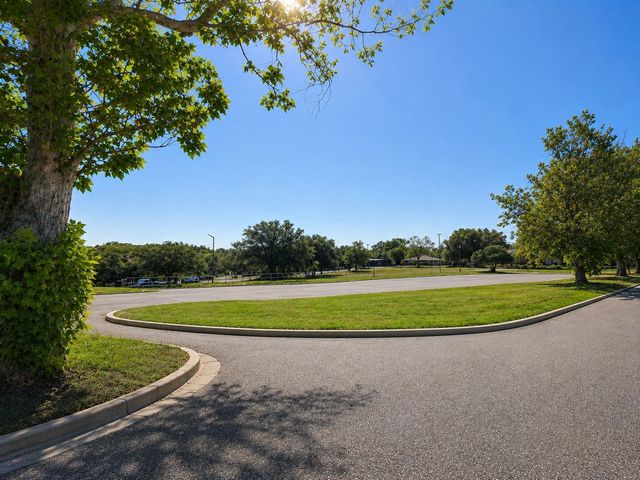 105 Memorial Drive, Denison, TX 75020
