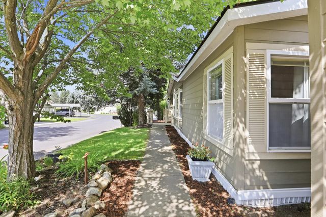 3215 E Bull Run Ln, Mead, WA 99021