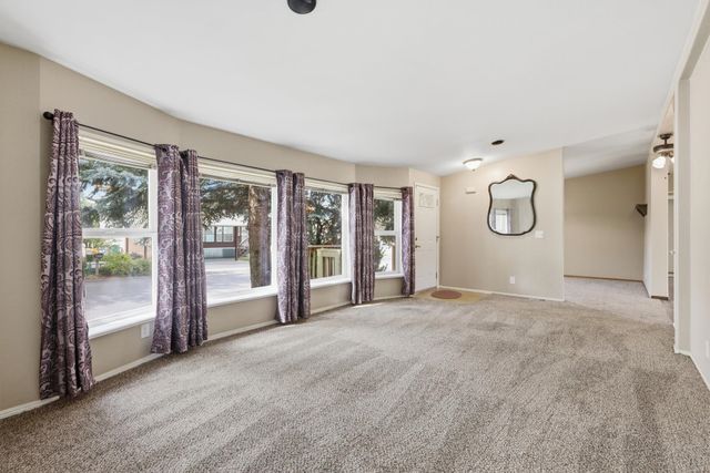 3215 E Bull Run Ln, Mead, WA 99021