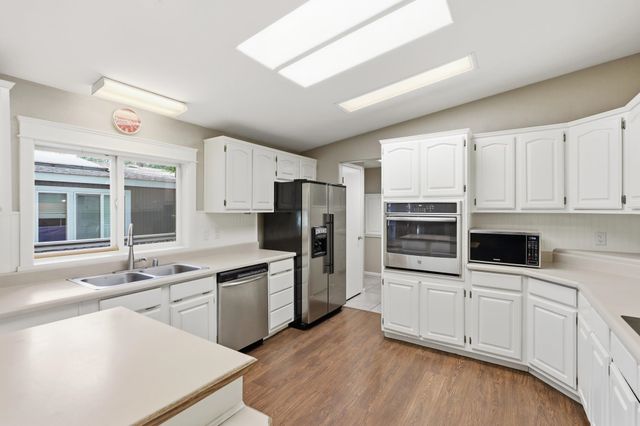 3215 E Bull Run Ln, Mead, WA 99021