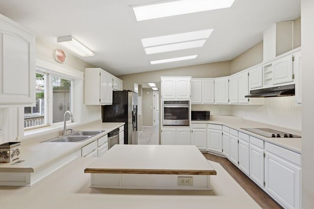 3215 E Bull Run Ln, Mead, WA 99021